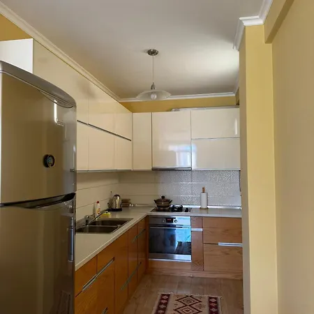 Sunlight At Pazari I Ri *